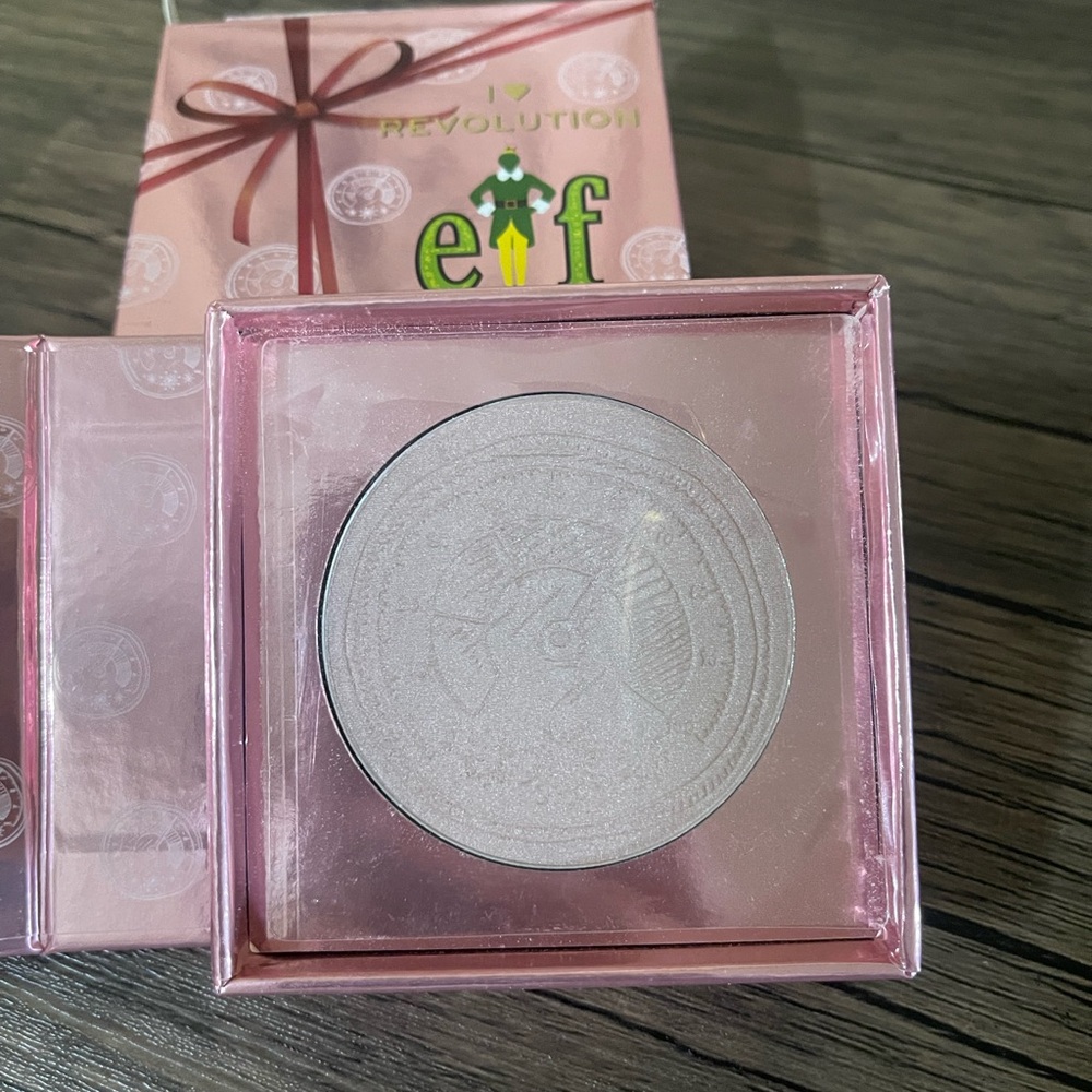 Makeup Bundle - Picture 4 of 11